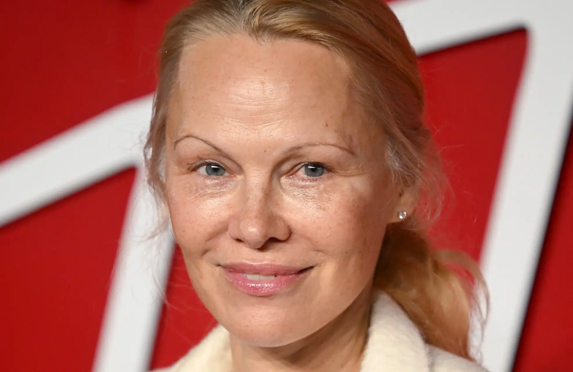 pamela andérson aujourd'hui age